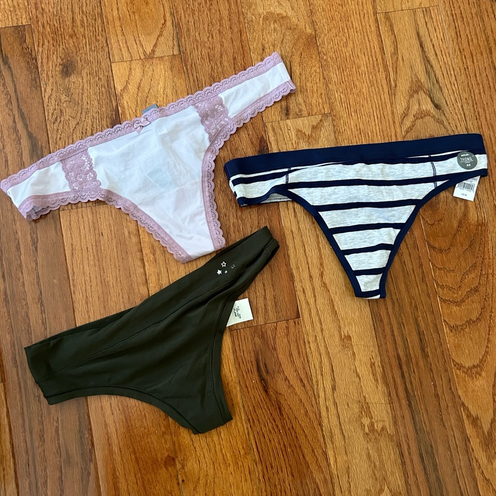 Size medium Women’s Aerie underwear